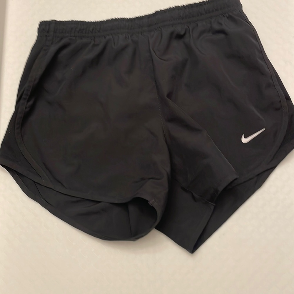 Nine Dri-fit shorts Youth Medium, Black
